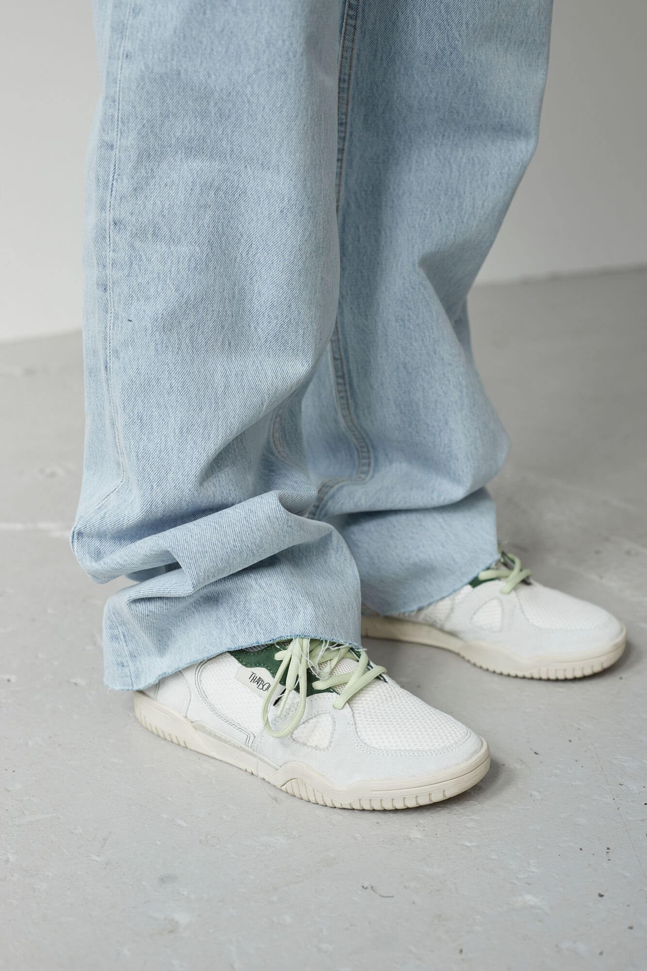 THATBOII und Kangaroos releasen den Ultralite "Le Club" Made in Germany